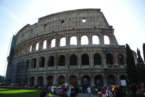italy rome coliseum tourist